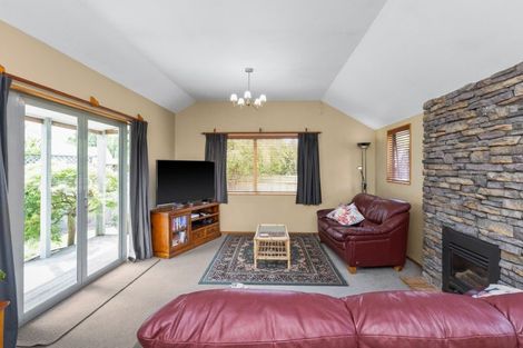 Photo of property in 46 Woodlands Drive, Havelock North, 4130