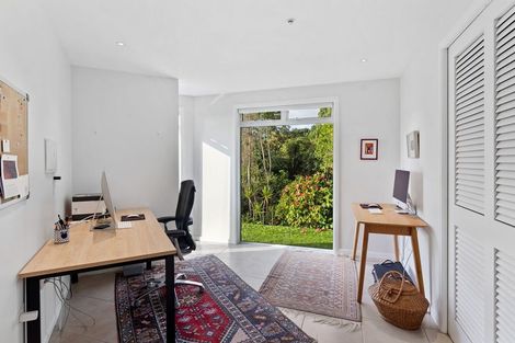 Photo of property in 35b Kotare Street, Waikanae, 5036