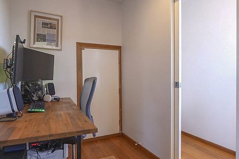 Photo of property in 21 Marine Parade, North New Brighton, Christchurch, 8083