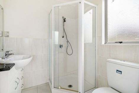 Photo of property in 46 Bronzewing Terrace, Unsworth Heights, Auckland, 0632