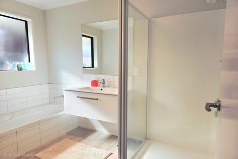 Photo of property in 86 Te Wharo Drive, Papamoa, 3118