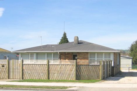 Photo of property in 224 Clayton Road, Pukehangi, Rotorua, 3015