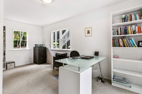 Photo of property in 59 Chatham Avenue, Paremoremo, Auckland, 0632