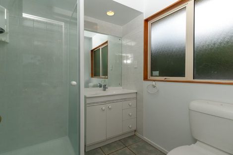 Photo of property in 42 Landing Drive, Albany, Auckland, 0632