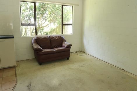 Photo of property in 2/2 Flavia Close, Torbay, Auckland, 0630