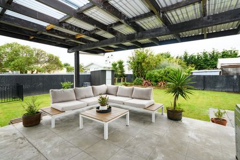 Photo of property in 14 Huntly Street, Foxton, 4814