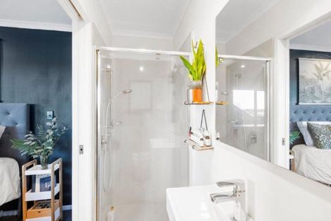 Photo of property in 176 Omata Road, Blagdon, New Plymouth, 4310