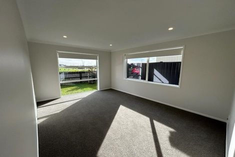 Photo of property in 4 Manhattan Crescent, Papamoa, 3118