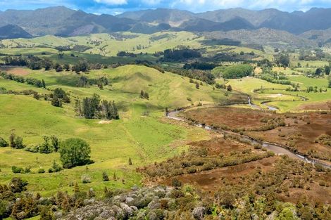 Photo of property in 15 Karuhiruhi Road, Oue, Kaikohe, 0473