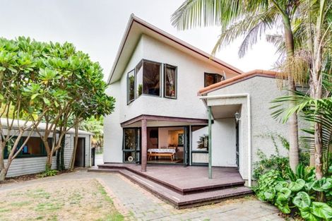 Photo of property in 7 Albert Street, Clive, 4102