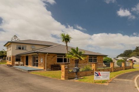 Photo of property in 2 Parkland Place, Whitianga, 3510