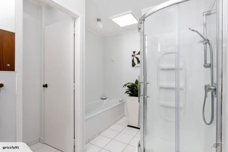 Photo of property in 2/38 Walter Street, Hauraki, Auckland, 0622