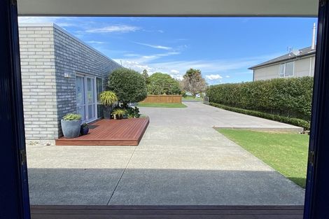Photo of property in 121 Torkar Road, Clarks Beach, 2122
