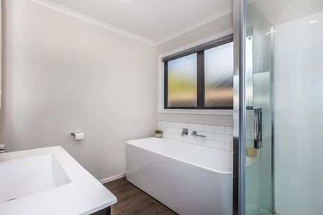 Photo of property in 14 Kaiaho Close, Aotea, Porirua, 5024