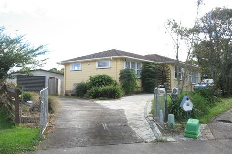 Photo of property in 23 Manapouri Place, Pakuranga Heights, Auckland, 2010