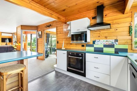 Photo of property in 49 Shelly Beach Road, Shelly Beach, Helensville, 0874