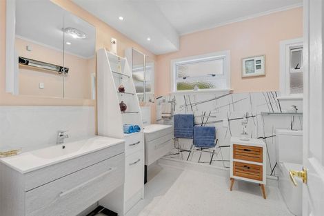 Photo of property in 34 Tanekaha Drive, Parahaki, Whangarei, 0112