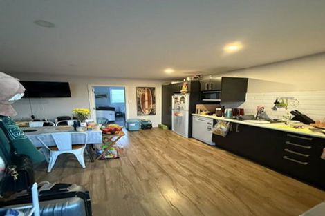 Photo of property in 2/4 Sydney Street, Hauraki, Auckland, 0622