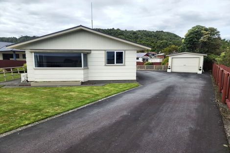 Photo of property in 205 Main South Road, Karoro, Greymouth, 7805