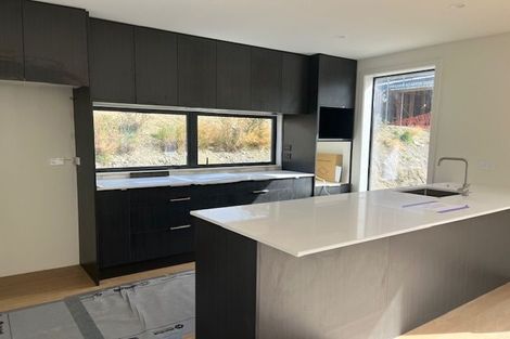 Photo of property in 10 Runholder Rise, Jacks Point, 9371