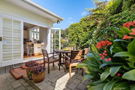 Photo of property in 13 Burwah Street, Berhampore, Wellington, 6023