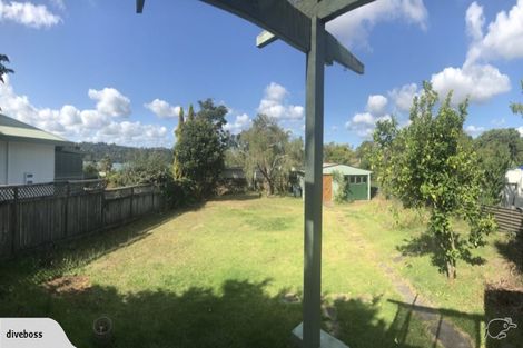 Photo of property in 6 Coleman Avenue, Herald Island, Auckland, 0618