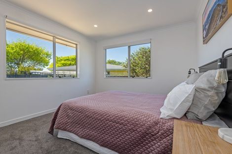 Photo of property in 68 Carter Crescent, Awapuni, Palmerston North, 4412