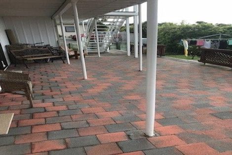 Photo of property in 2 View Road, Shelly Park, Auckland, 2014