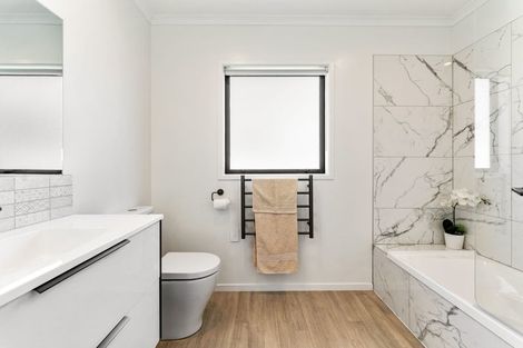 Photo of property in 5 Kermadec Crescent, Waipu, 0510