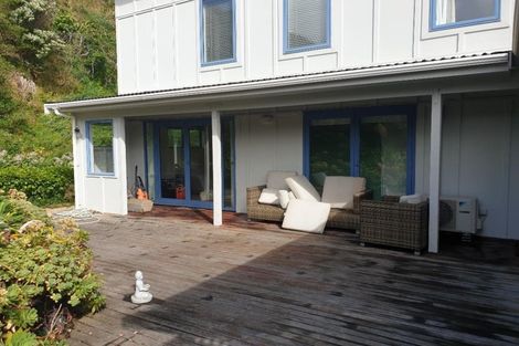 Photo of property in 39 Moa Point Road, Moa Point, Wellington, 6022