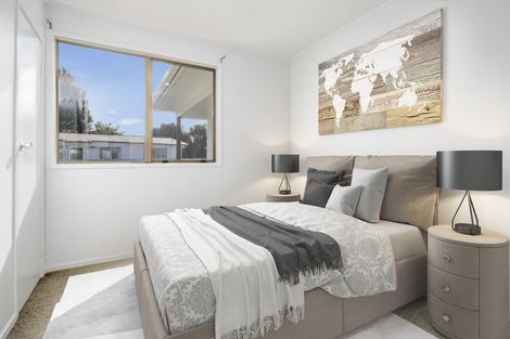 Photo of property in 79 Chichester Drive, Rosehill, Papakura, 2113