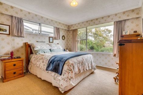 Photo of property in 17 Rosedale Place, Avonhead, Christchurch, 8042