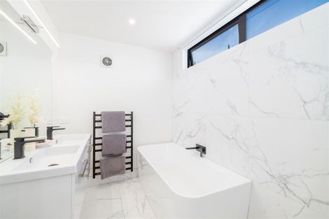 Photo of property in 6 O'rourke Place, Casebrook, Christchurch, 8051