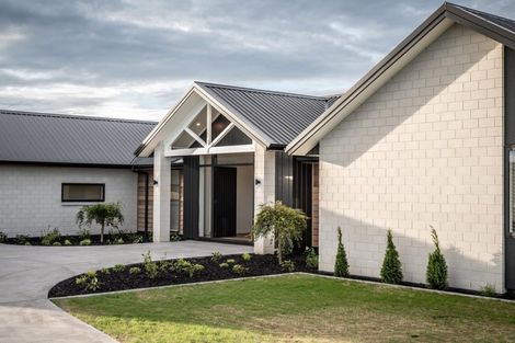 Photo of property in 60 Orua Crescent, Leamington, Cambridge, 3432