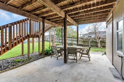 Photo of property in 15 Pyle Road West, One Tree Point, 0118