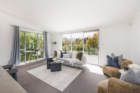 Photo of property in 16a Springdale Grove, Fitzherbert, Palmerston North, 4410