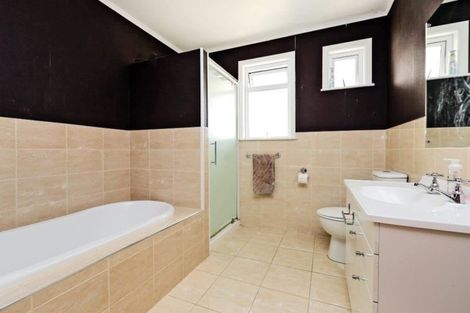 Photo of property in 4 Goddard Lane, Havelock North, 4130