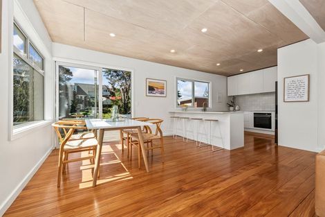 Photo of property in 102 Rosetta Road, Raumati South, Paraparaumu, 5032