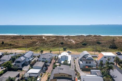 Photo of property in 960a Papamoa Beach Road, Papamoa Beach, Papamoa, 3118