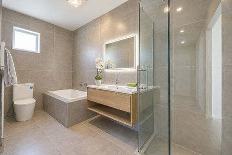 Photo of property in 3 Konoba Avenue, Kumeu, 0810