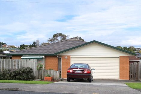Photo of property in 1/84 Wellington Street, Howick, Auckland, 2014