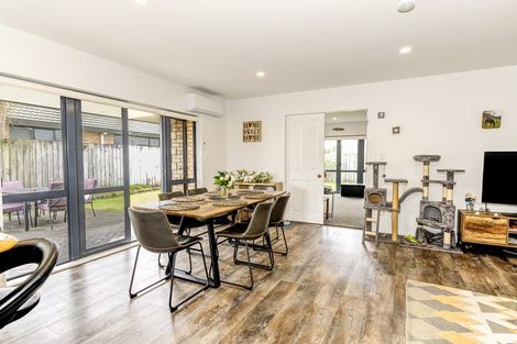 Photo of property in 26 Cranbrook Place, Rototuna North, Hamilton, 3210