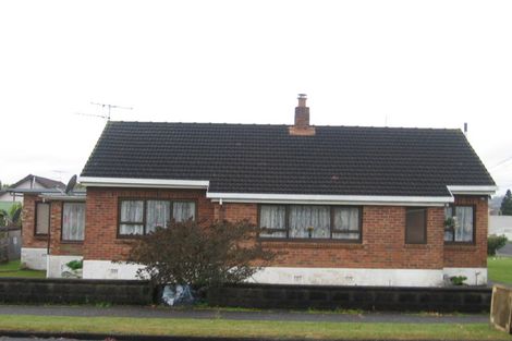 Photo of property in 4 King Edward Avenue, Papakura, 2110