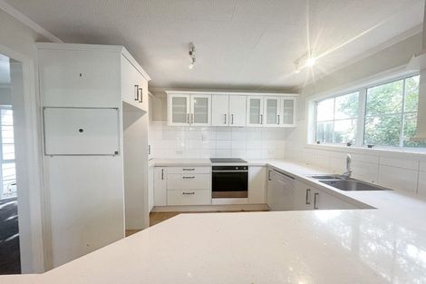 Photo of property in 94 Glenvar Road, Torbay, Auckland, 0630