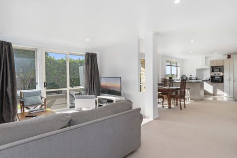 Photo of property in 24 Galloway Crescent, Pyes Pa, Tauranga, 3112