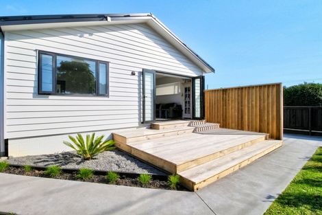 Photo of property in 97 Barrack Road, Mount Wellington, Auckland, 1060
