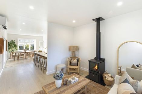 Photo of property in 142 North Avon Road, Richmond, Christchurch, 8013