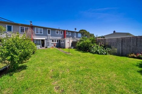 Photo of property in 8 Cook Street, Marfell, New Plymouth, 4310