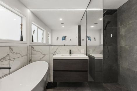 Photo of property in 10 Linwood Way, Island Bay, Wellington, 6023