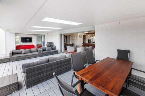 Photo of property in 12 Colquhoun Way, Kelvin Grove, Palmerston North, 4470